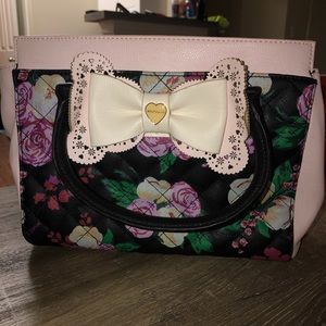 BETSEY JOHNSON BAG